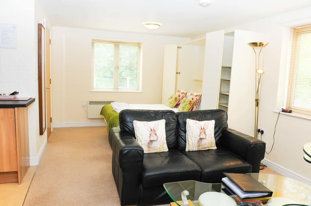 Your Stay Bristol Cotham Lawn Exteriör bild