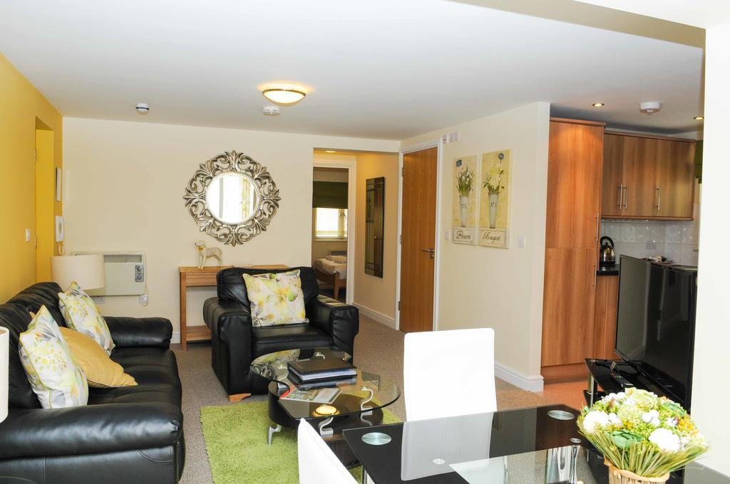 Your Stay Bristol Cotham Lawn Exteriör bild