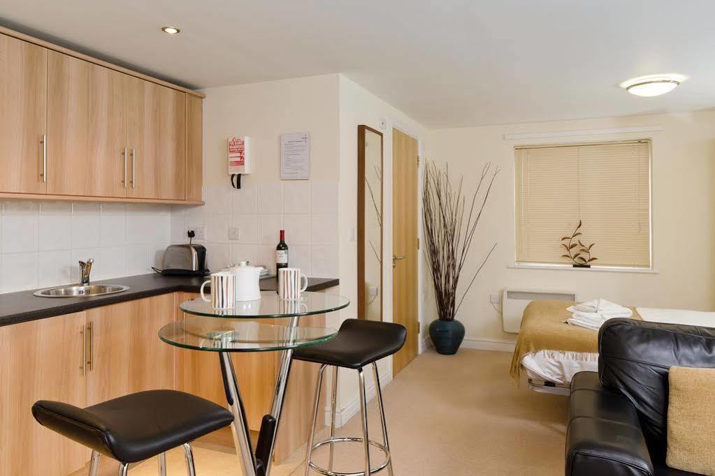 Your Stay Bristol Cotham Lawn Exteriör bild