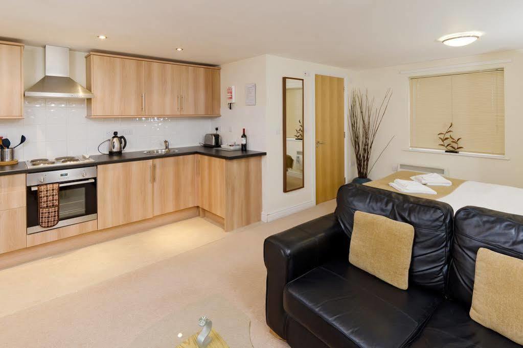 Your Stay Bristol Cotham Lawn Exteriör bild
