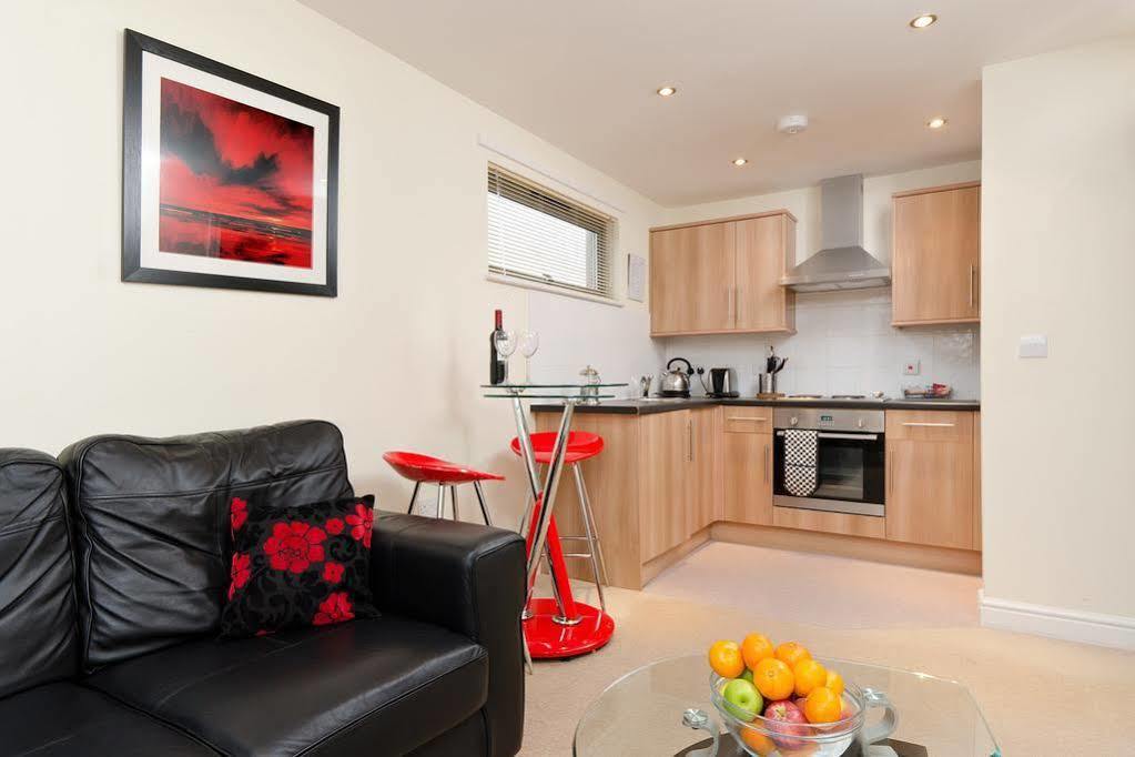 Your Stay Bristol Cotham Lawn Exteriör bild