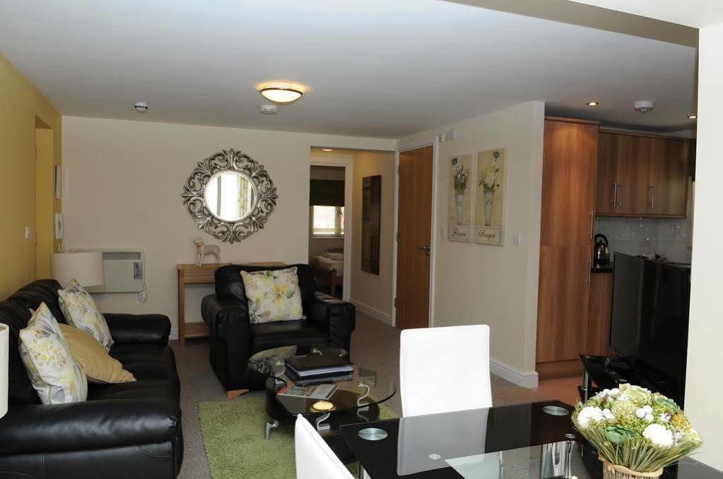 Your Stay Bristol Cotham Lawn Exteriör bild